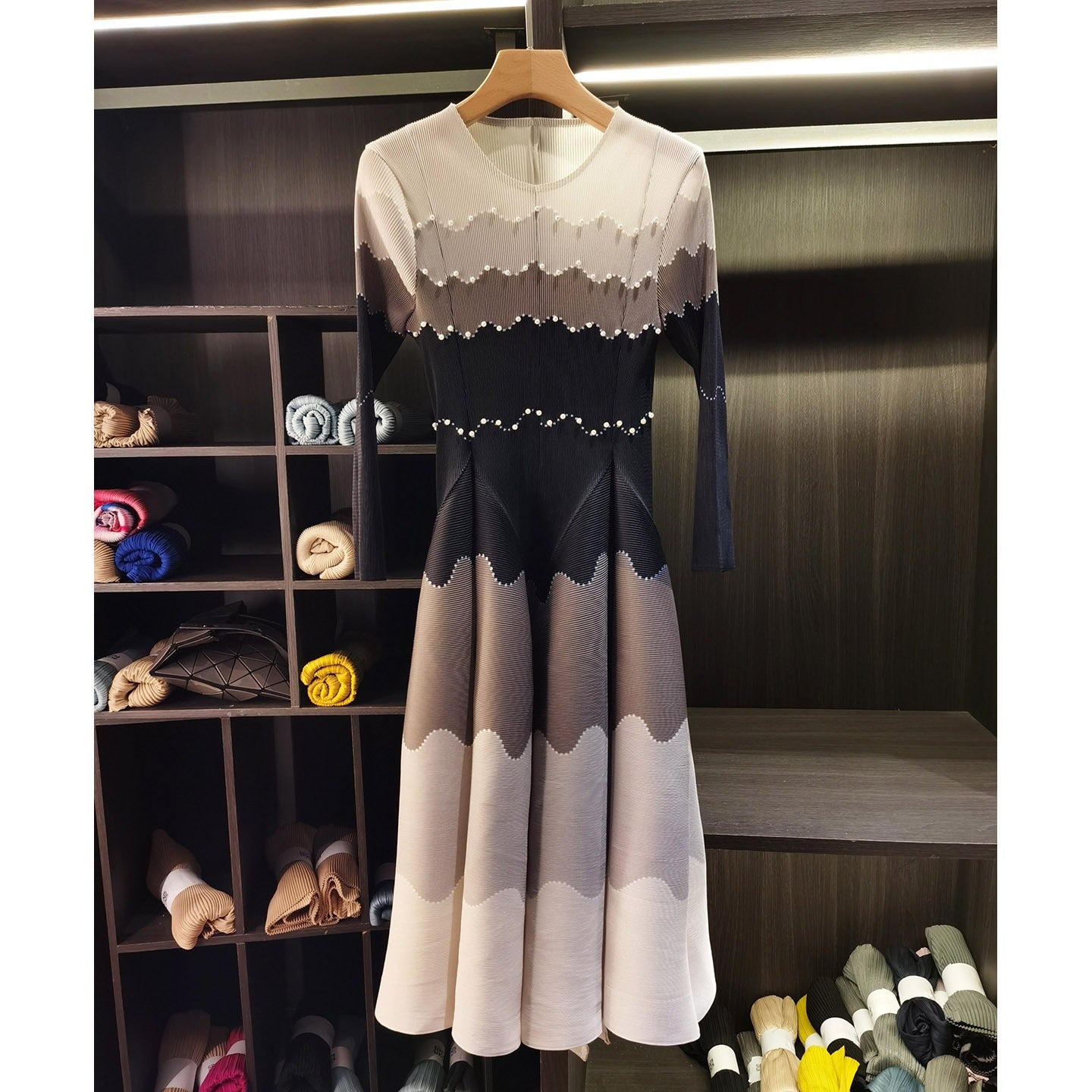Loose-fit Color-block Printed Dress