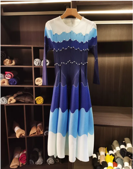 Loose-fit Color-block Printed Dress